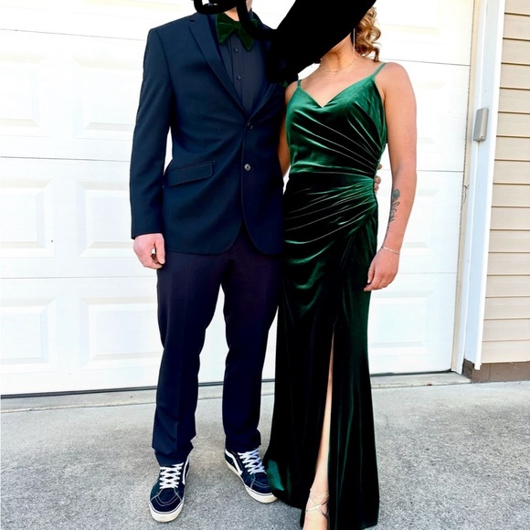 Dresses & Skirts - Emerald Formal Dress